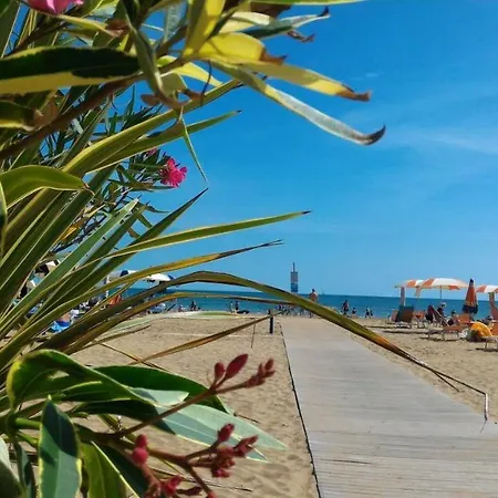 Sirio Via Pesci 6,8,14 *