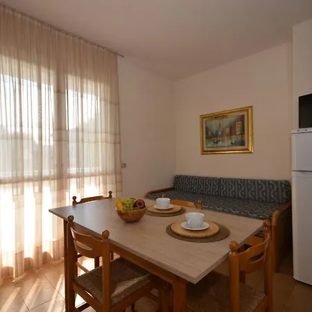 Sirio Via Pesci 6,8,14 * Бибионе